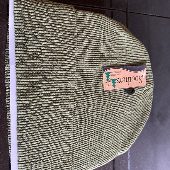 Ski Hat Toboggan Soothers Eco Friendly Recycled Fibers Winter Hat Soft - Picture 1 of 8